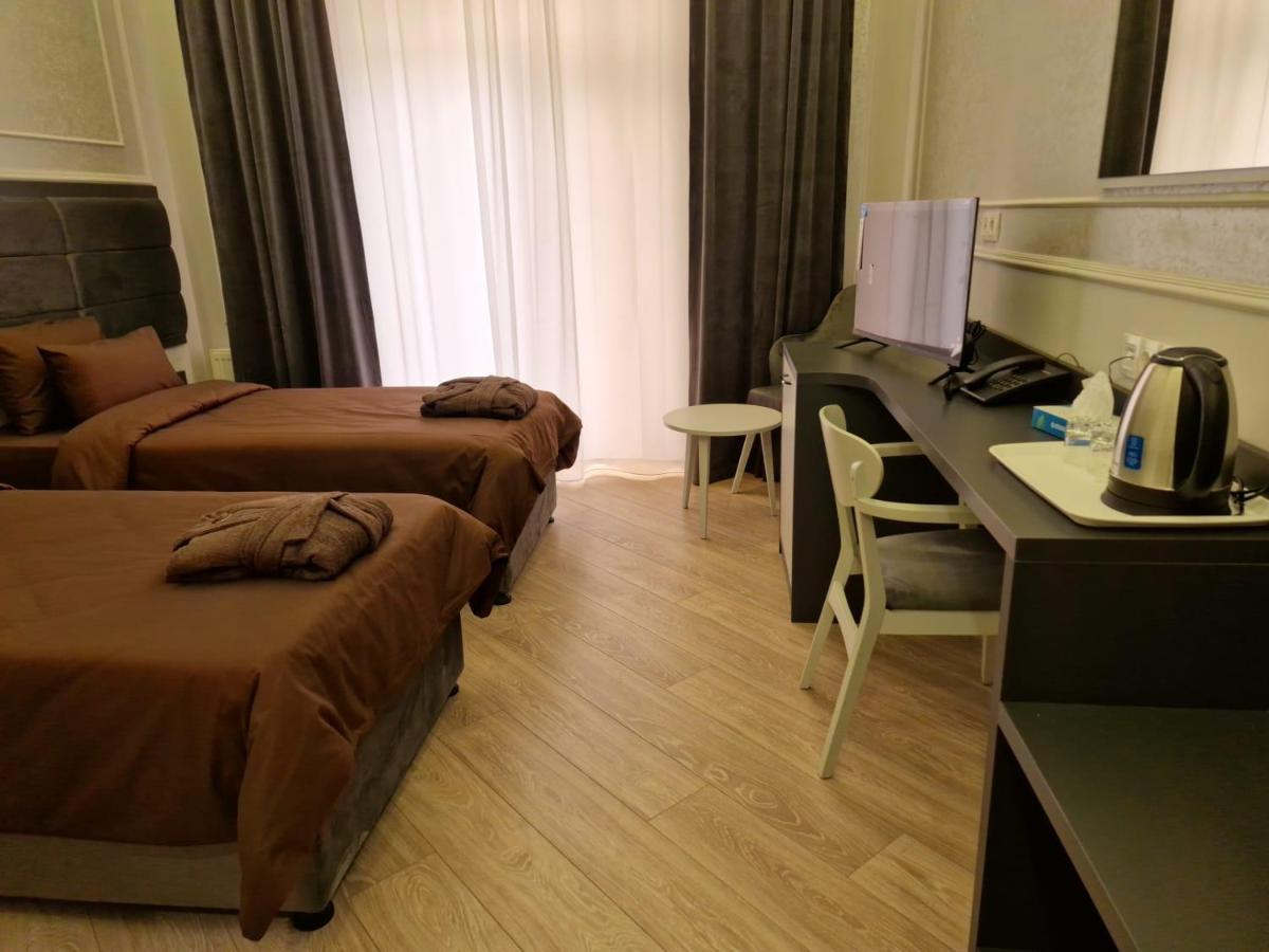 Sun City Hotel & Spa Нафталан Екстериор снимка