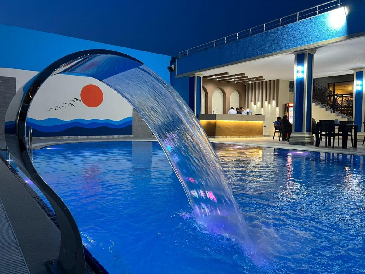 Sun City Hotel & Spa Нафталан Екстериор снимка