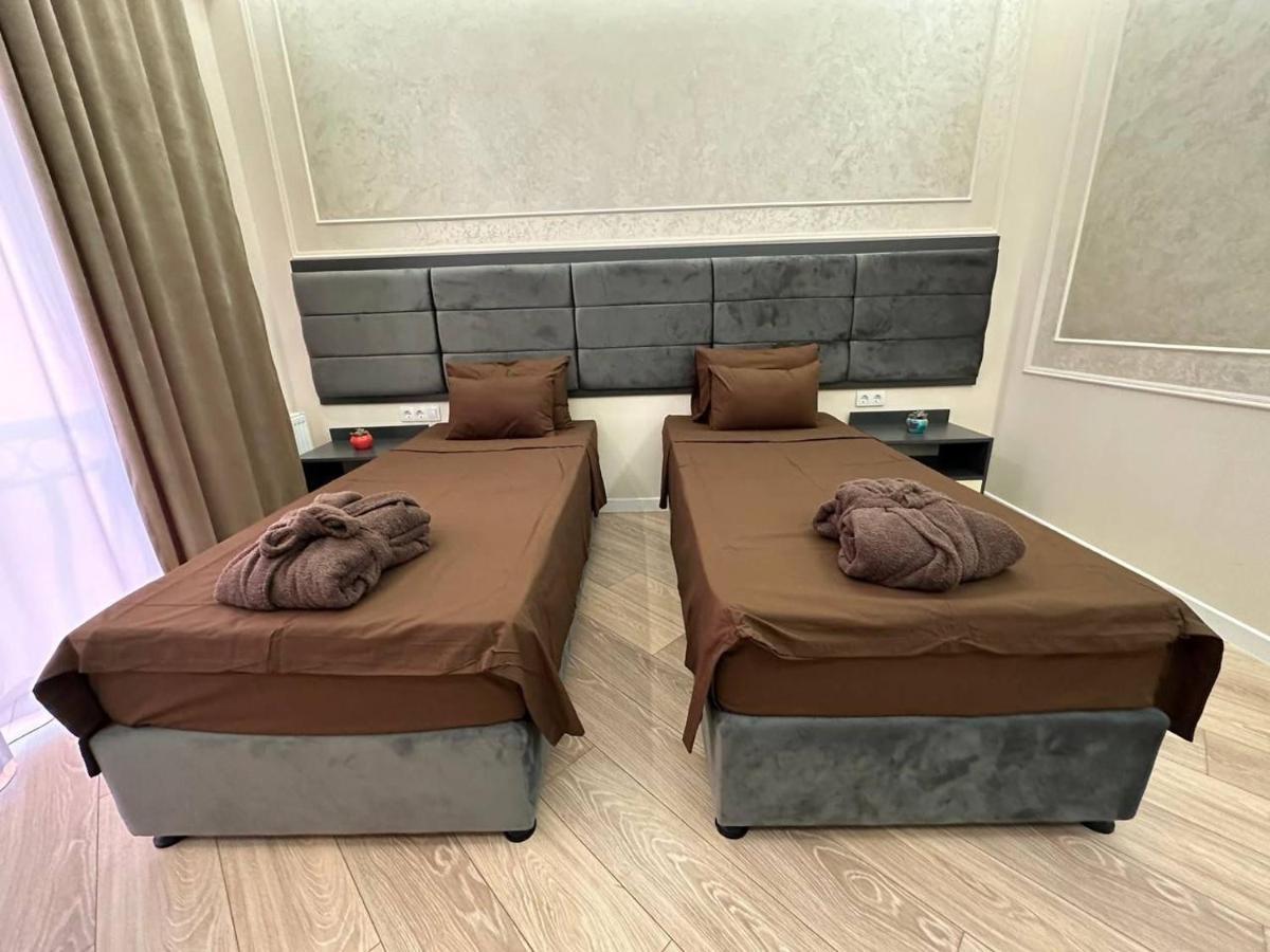 Sun City Hotel & Spa Нафталан Екстериор снимка